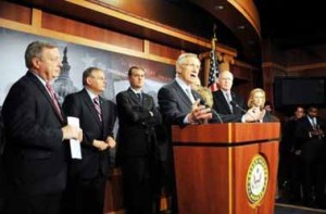 Harry Reid lider Senado Harry Reid lider Senado, a la hora de hacer el anuncio